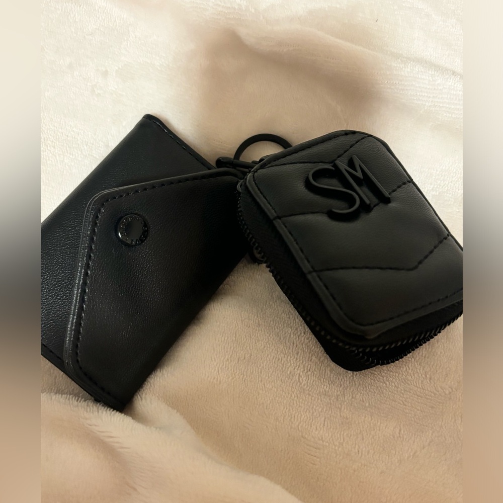 Steve Madden Black Wristlet